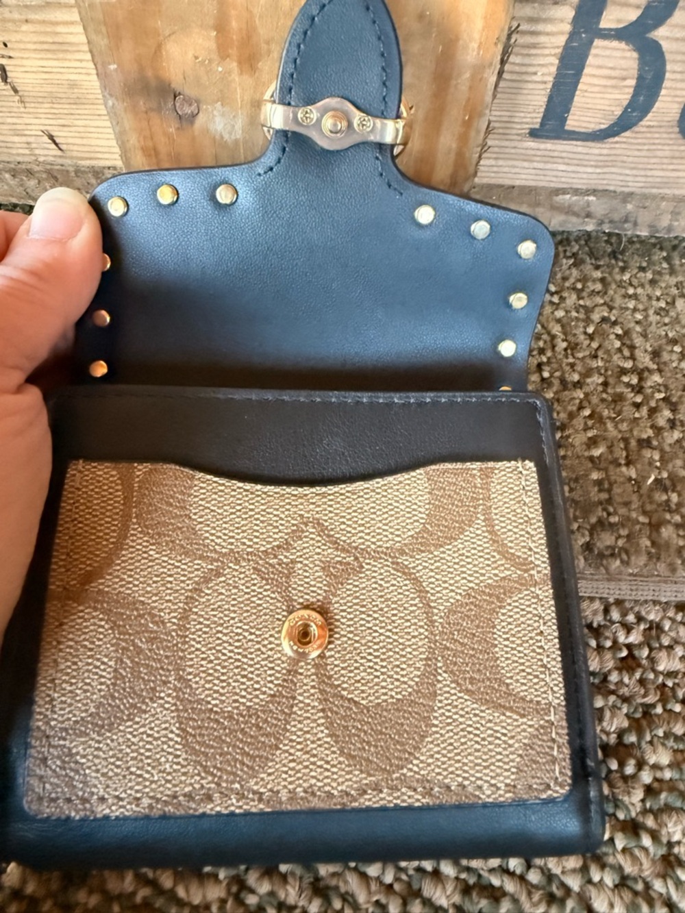 Georgie Small Colorblock Wallet - Picture 5 of 7